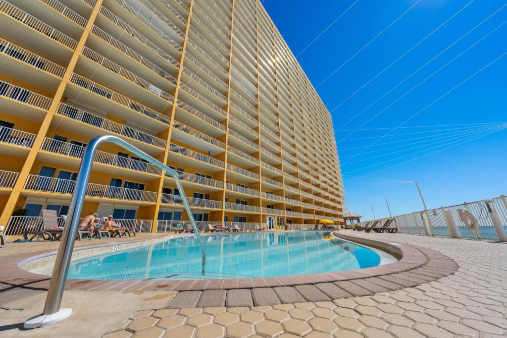 photo 1 of Treasure Island 0409