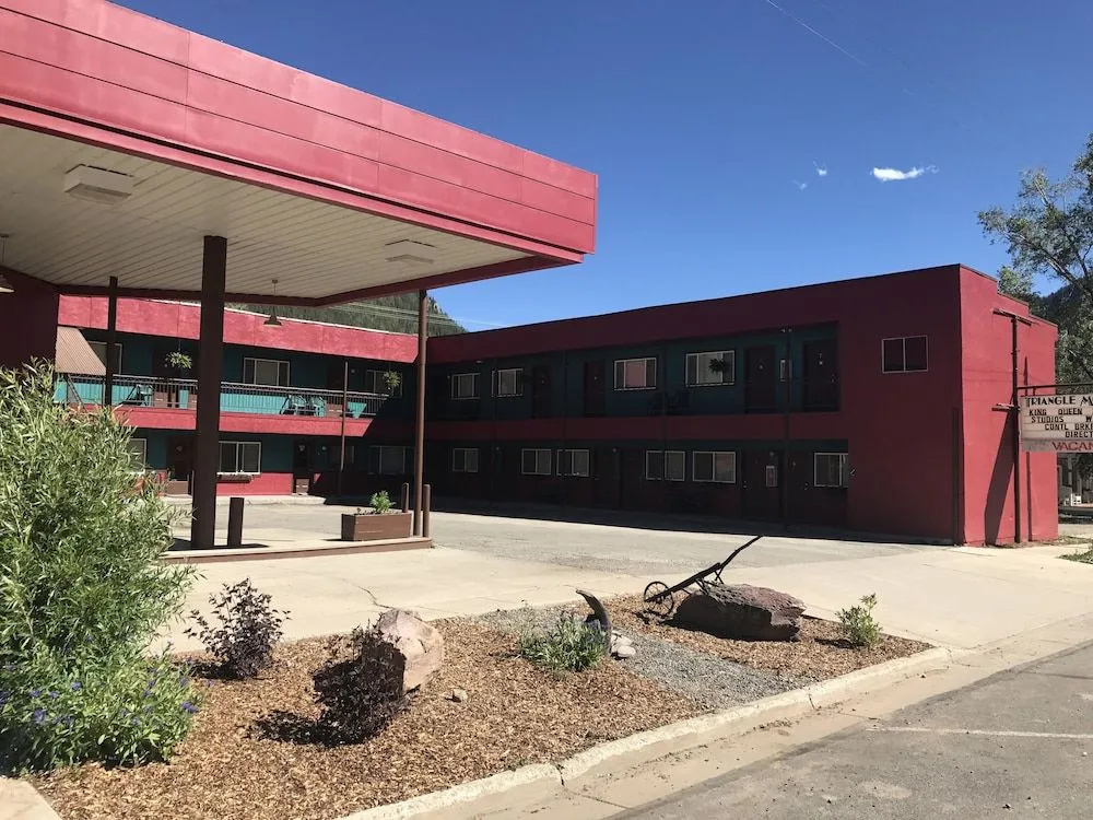 photo 1 of Triangle Motel