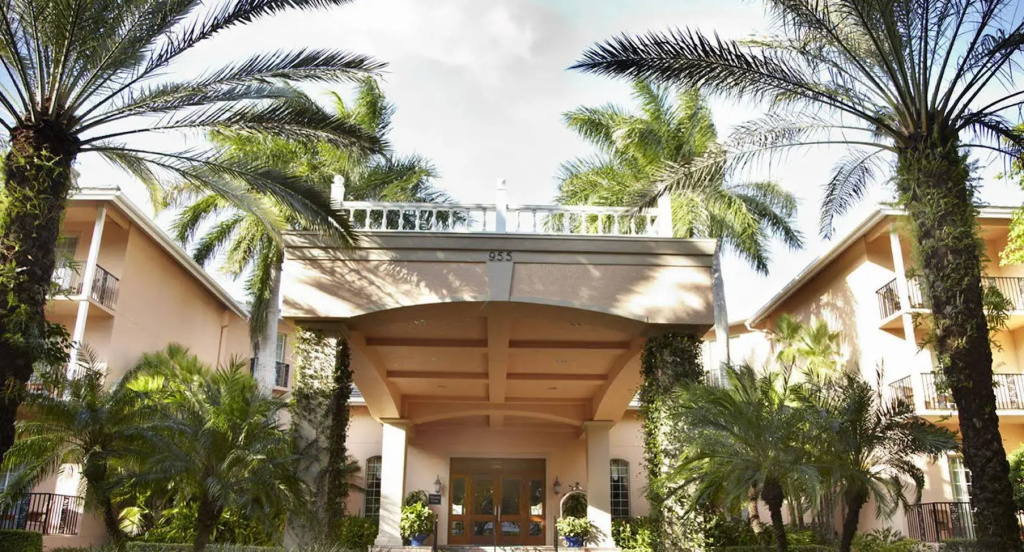 photo 1 of The Capri Inn