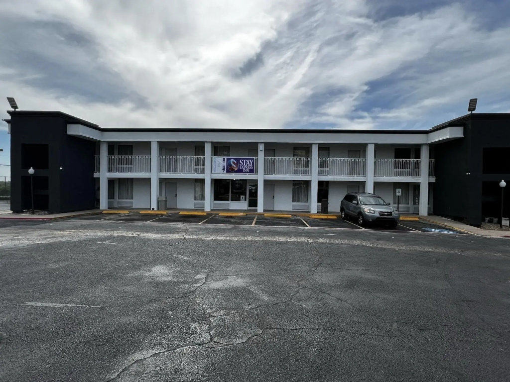 photo 1 of Studio 6 Fort Worth, TX – Downtown East