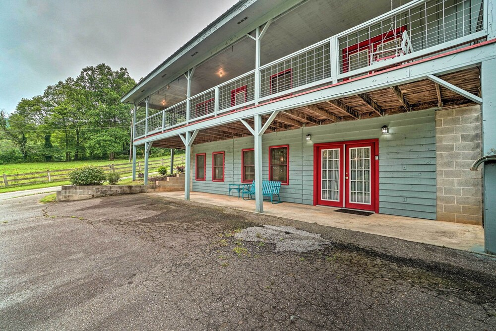 photo 1 of Hot Tub & Fire Pit: Pet-friendly Clayton Escape!
