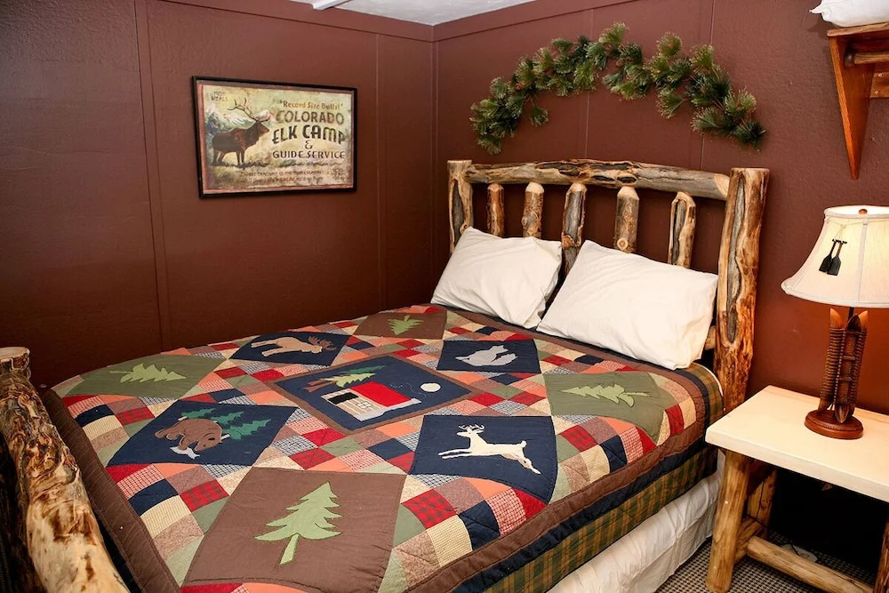 photo 1 of Triple R Cottages: 5