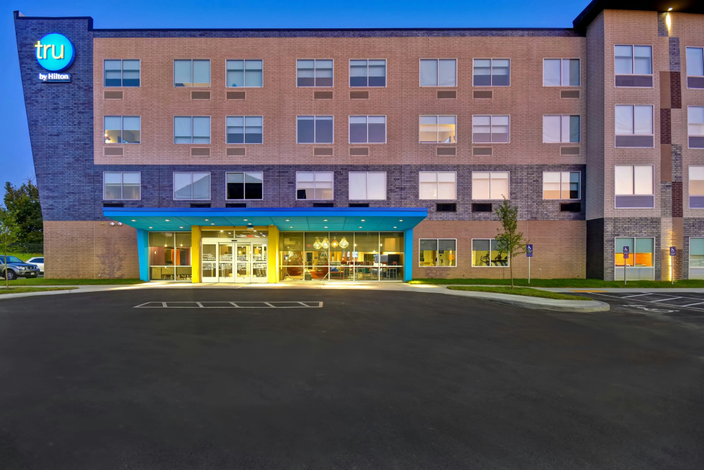 photo 1 of Tru By Hilton Cincinnati Airport South Florence