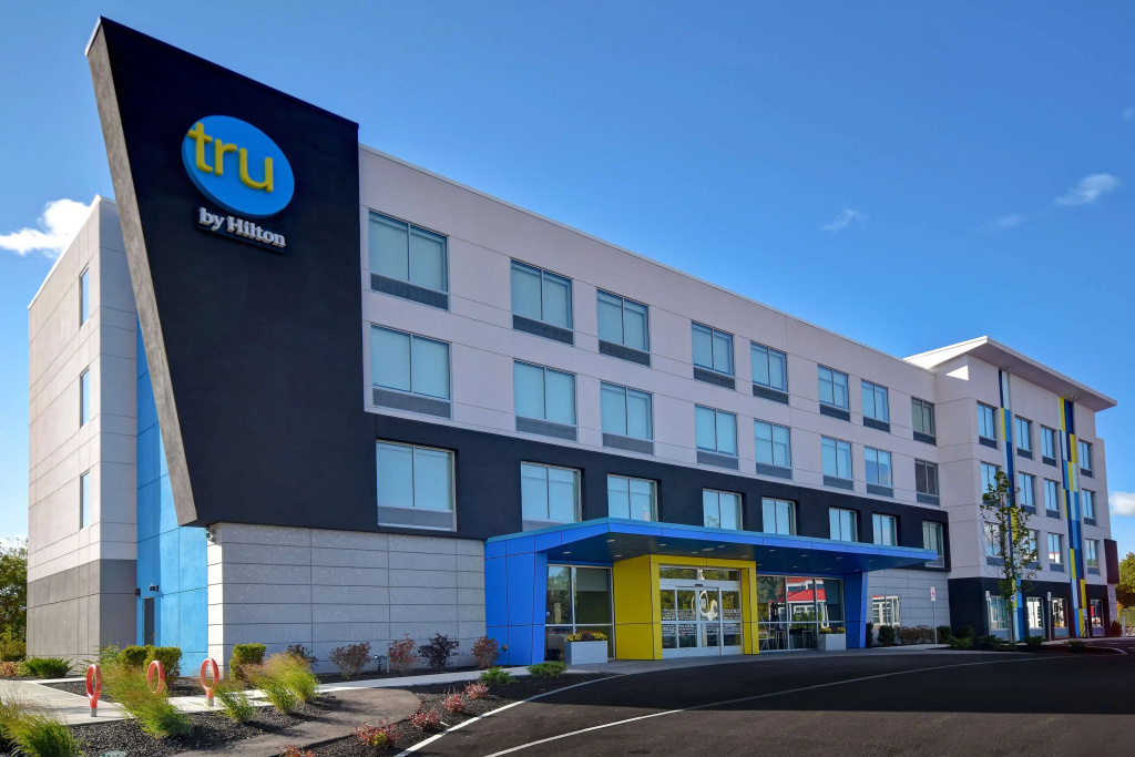 photo 1 of Tru by Hilton Concord