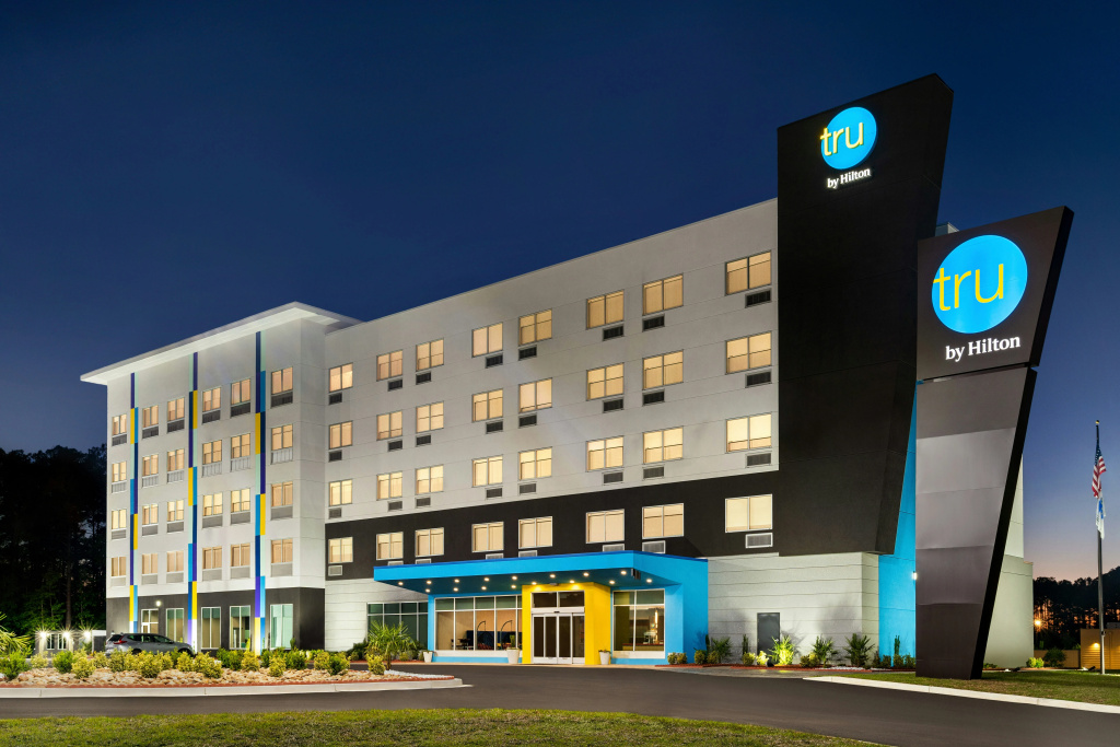 photo 1 of Tru by Hilton Florence I-95