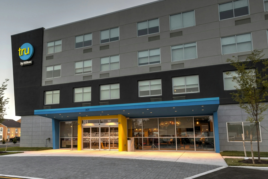 photo 1 of Tru by Hilton Georgetown