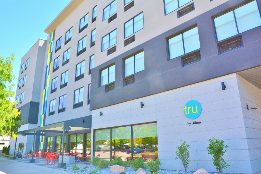 photo 1 of Tru by Hilton Grand Junction Downtown