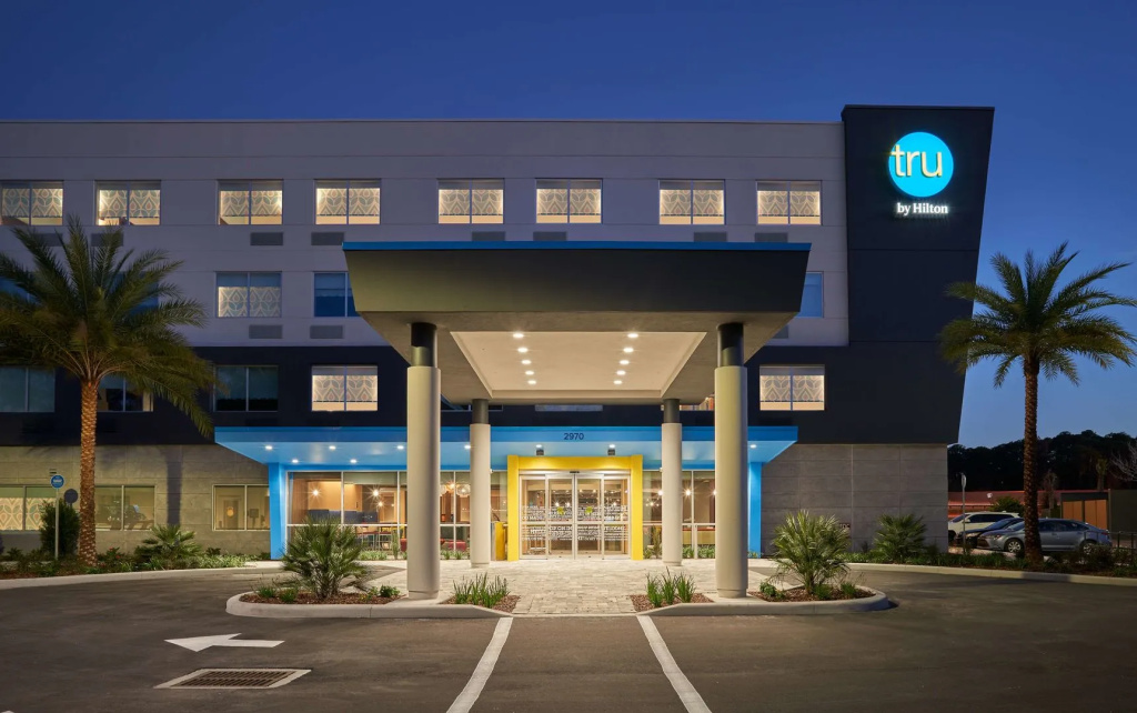 photo 1 of Tru by Hilton Jacksonville South Mandarin