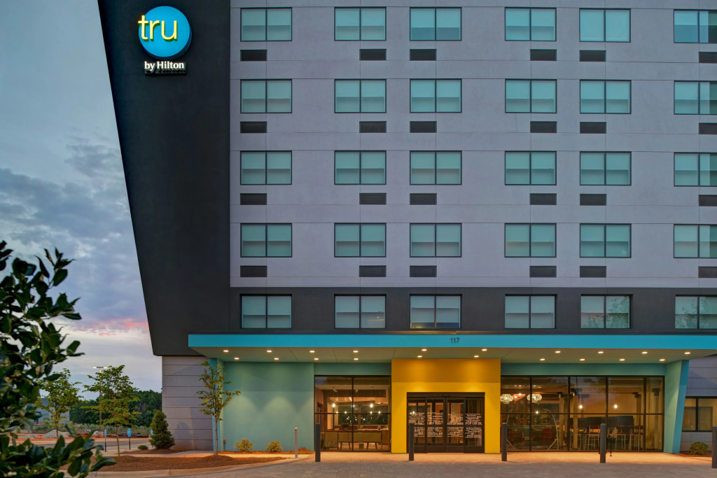photo 1 of Tru by Hilton Mooresville