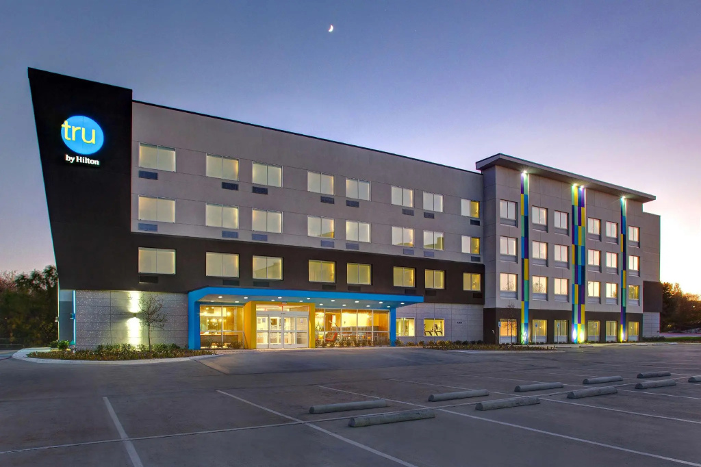 photo 1 of Tru by Hilton Northlake Fort Worth, TX