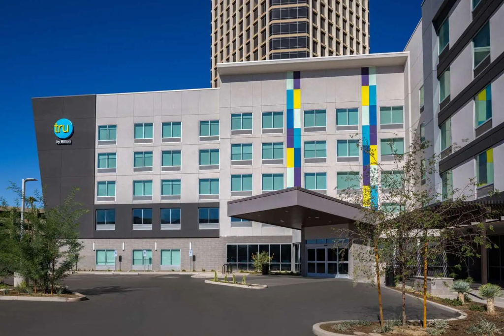 photo 1 of Tru By Hilton Phoenix Midtown