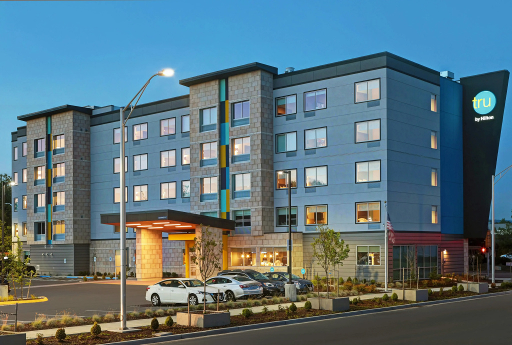 photo 1 of Tru By Hilton Tukwila Southcenter, WA
