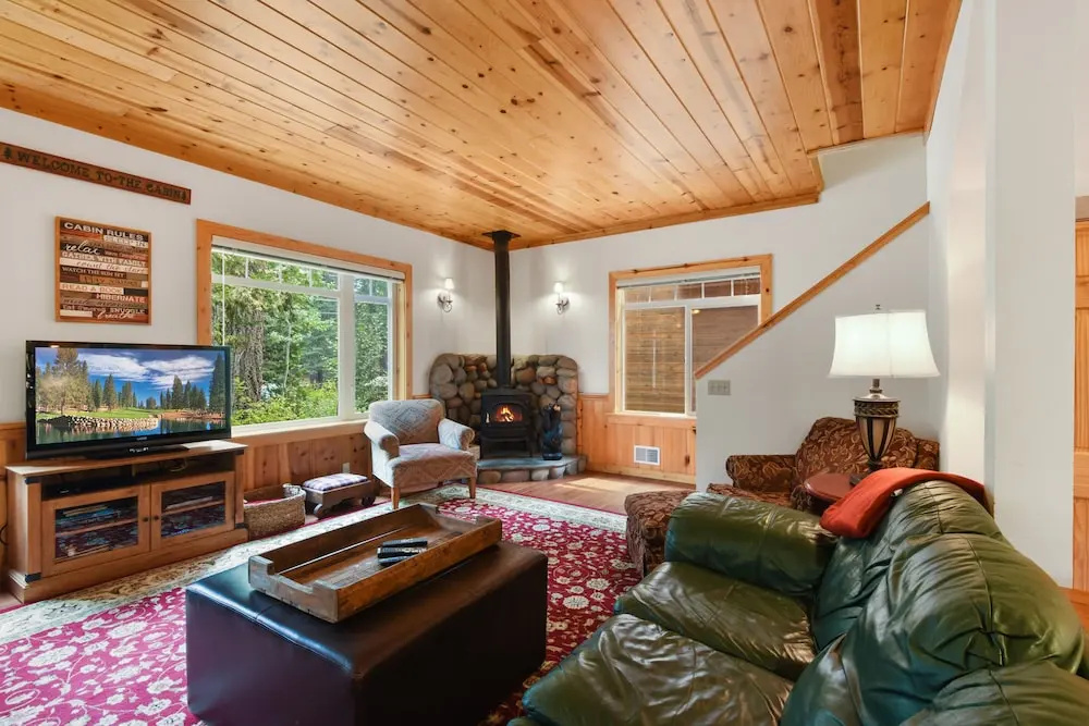 photo 1 of Tucked Inn Tahoma
