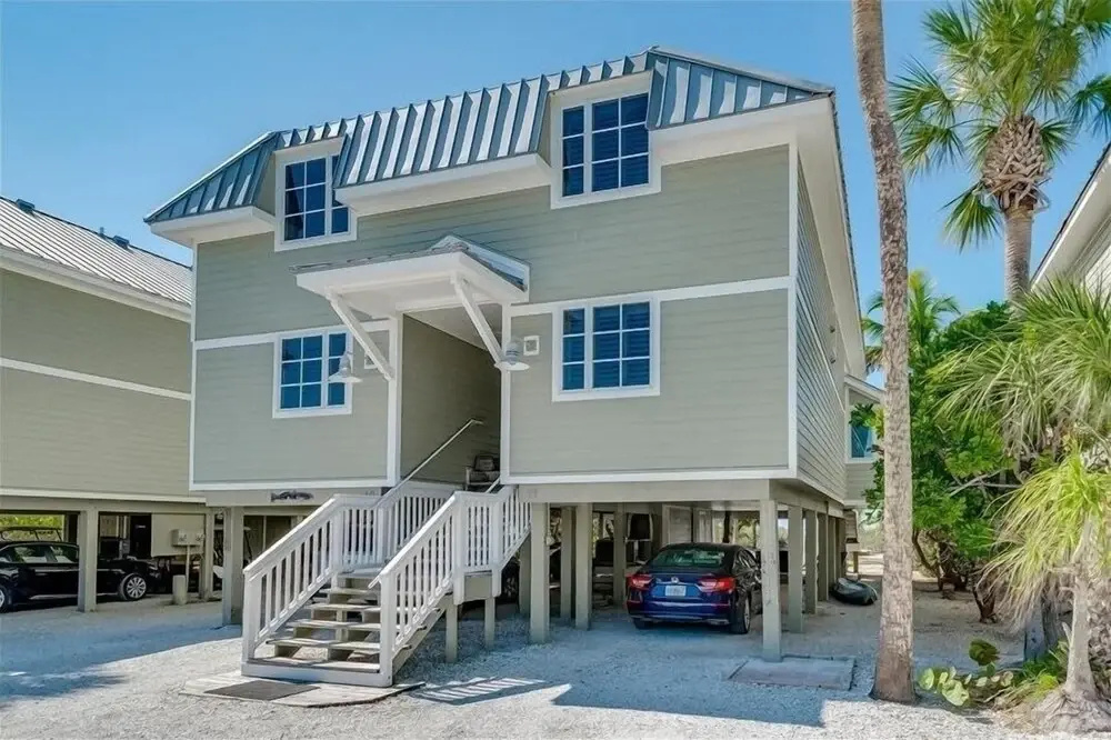 photo 1 of Turtleback 11 3 Bedroom Villa by RedAwning