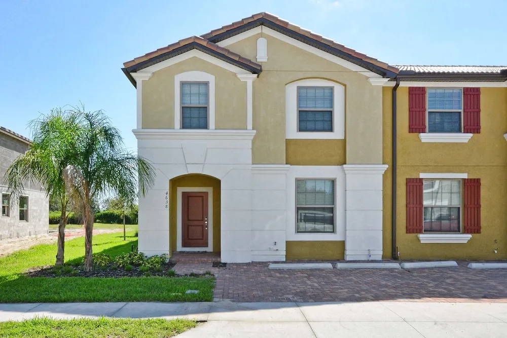 photo 1 of Tvpm-4638td/sr 5 Bedroom Townhouse by RedAwning