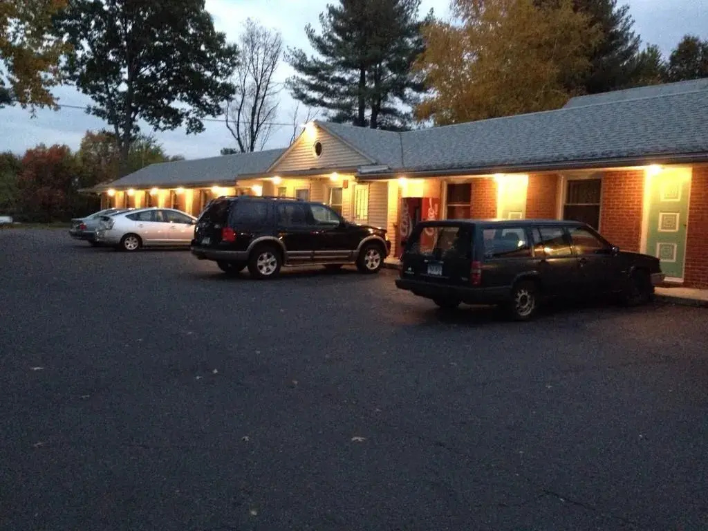 photo 1 of Twin Spruce Motel