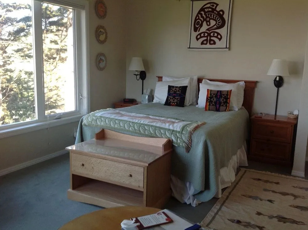 photo 1 of Tyee Lodge Oceanfront B&B