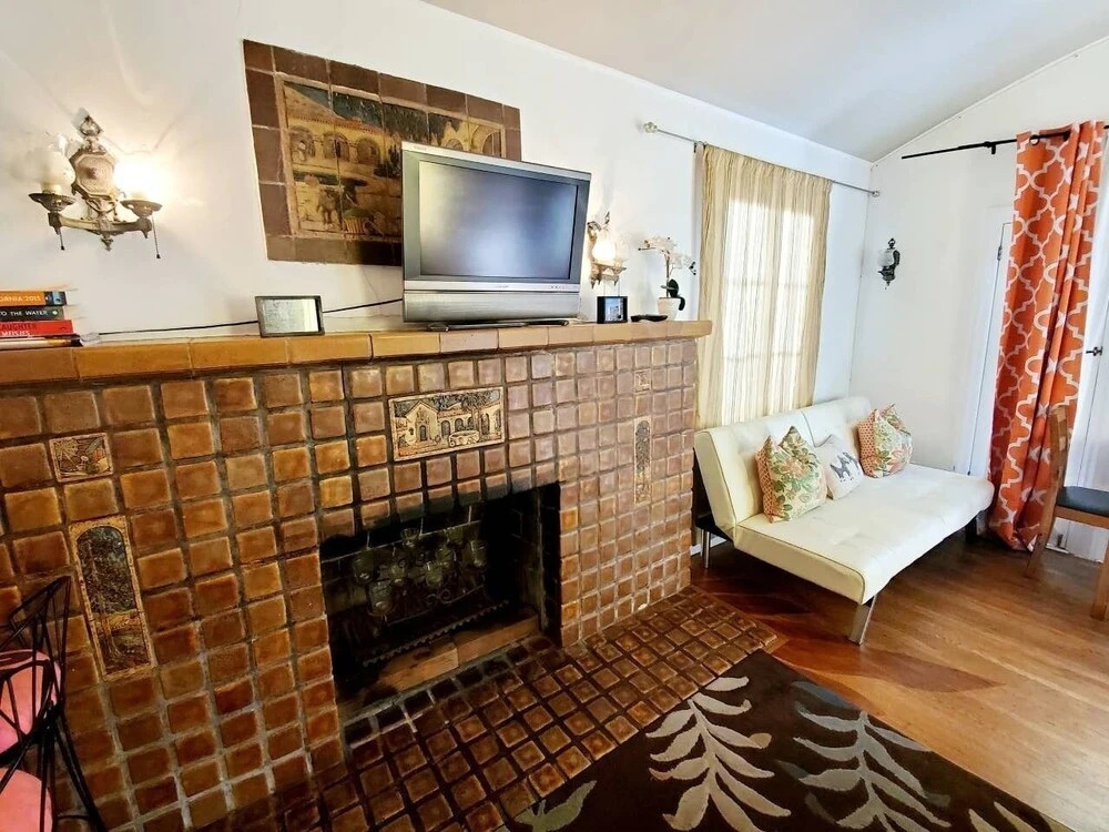 photo 1 of Unique Romantic 2br+loft@venice Short/long Stay 2 Bedroom Apts