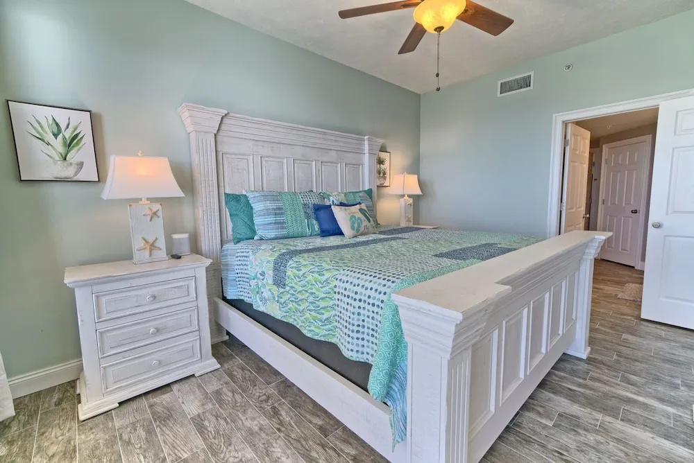photo 1 of Unit 2304 2 Bedroom Condo by RedAwning