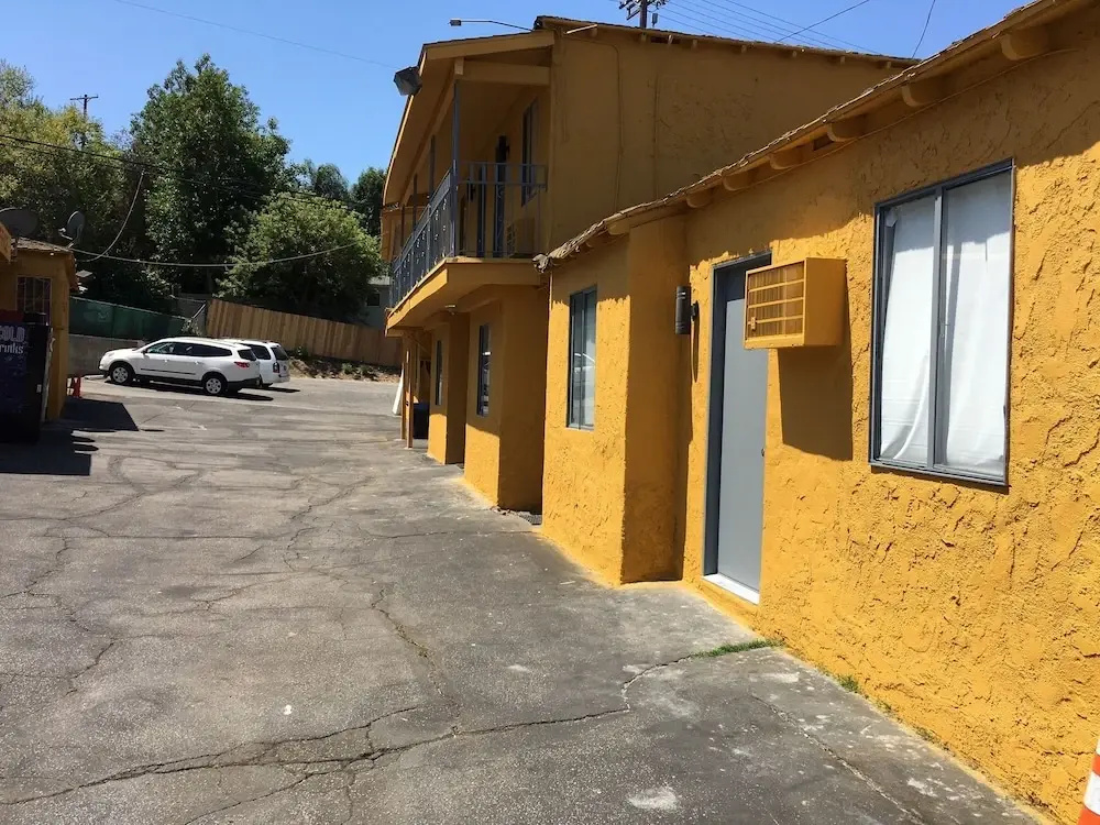 photo 1 of Universal Inn