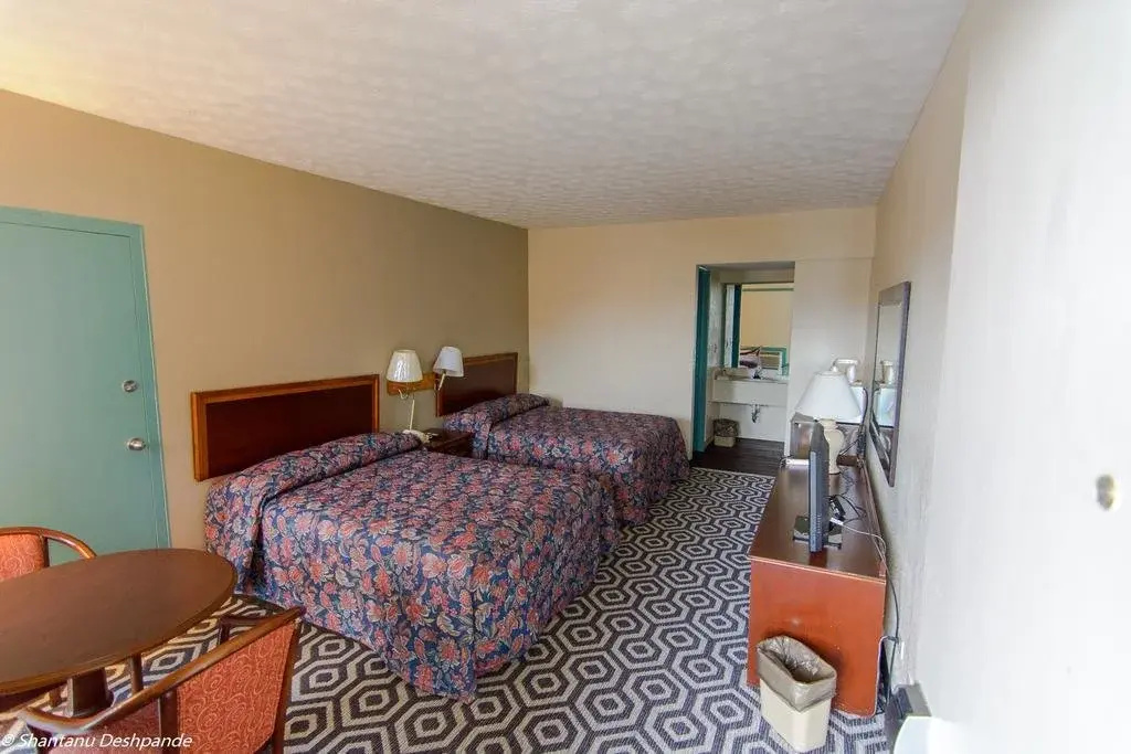 photo 1 of University Inn