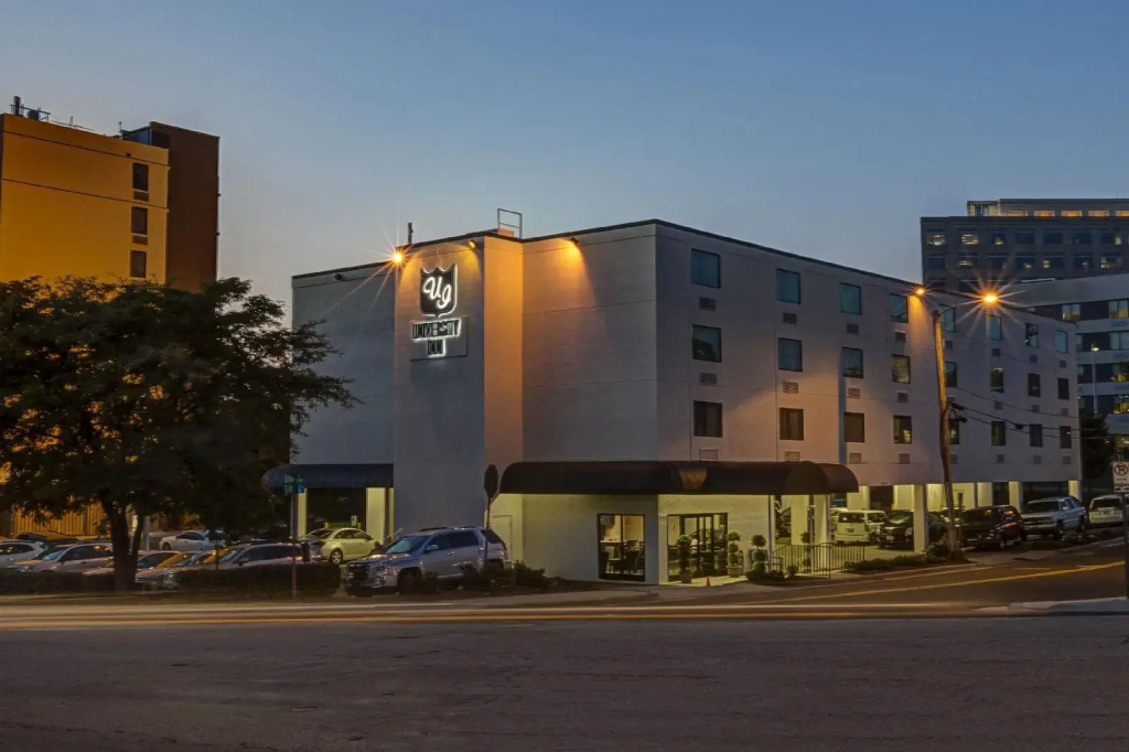 photo 1 of University Inn Durham next to Duke University Medical Center