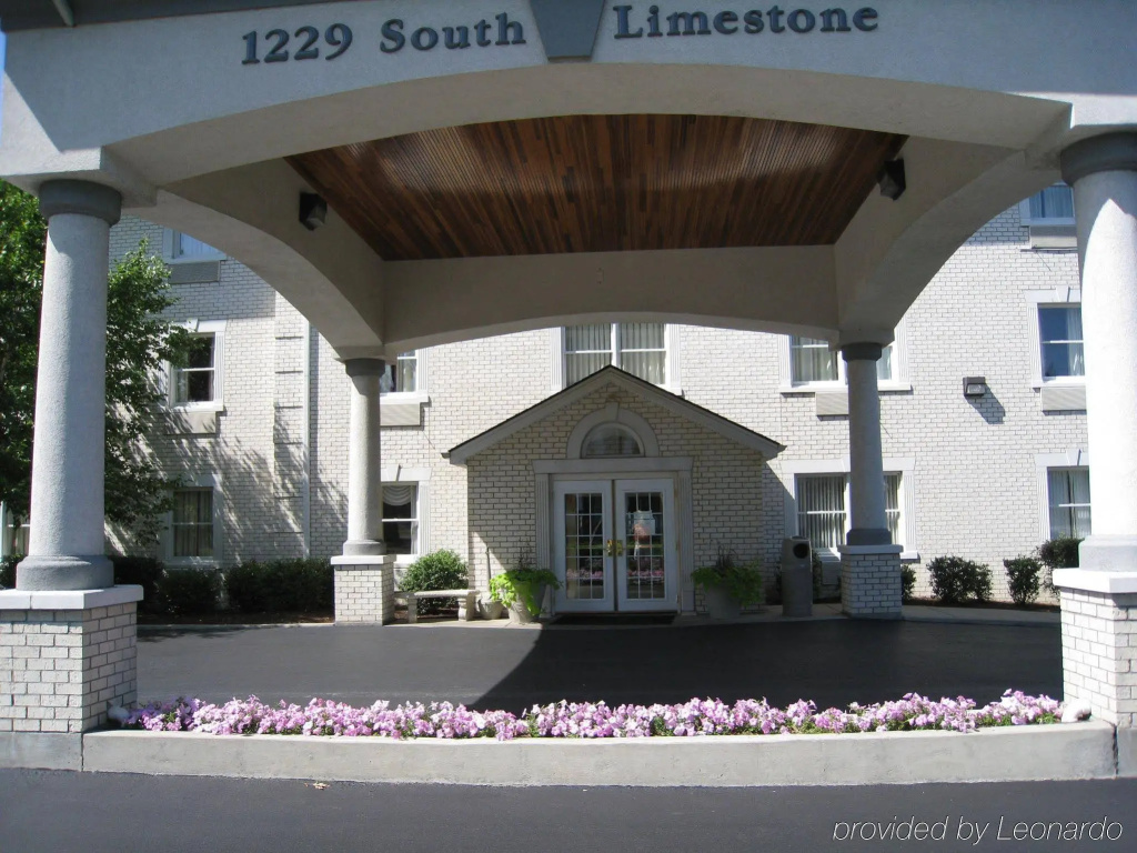 photo 1 of University Inn Hotel Lexington University/Medical Center