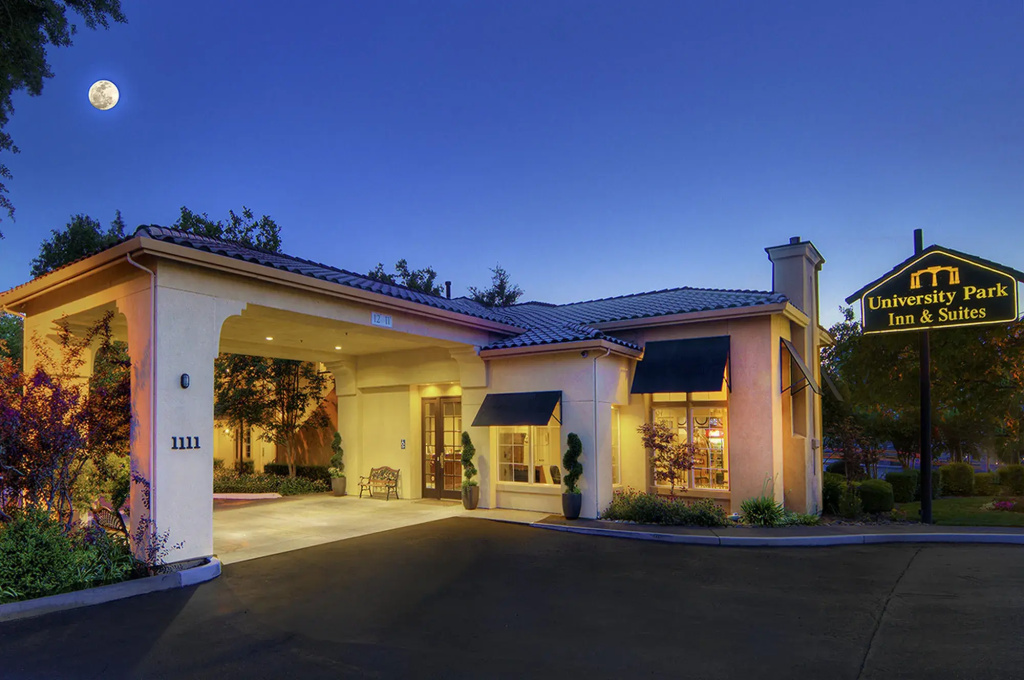 photo 1 of University Park Inn & Suites, an Ascend Collection Hotel