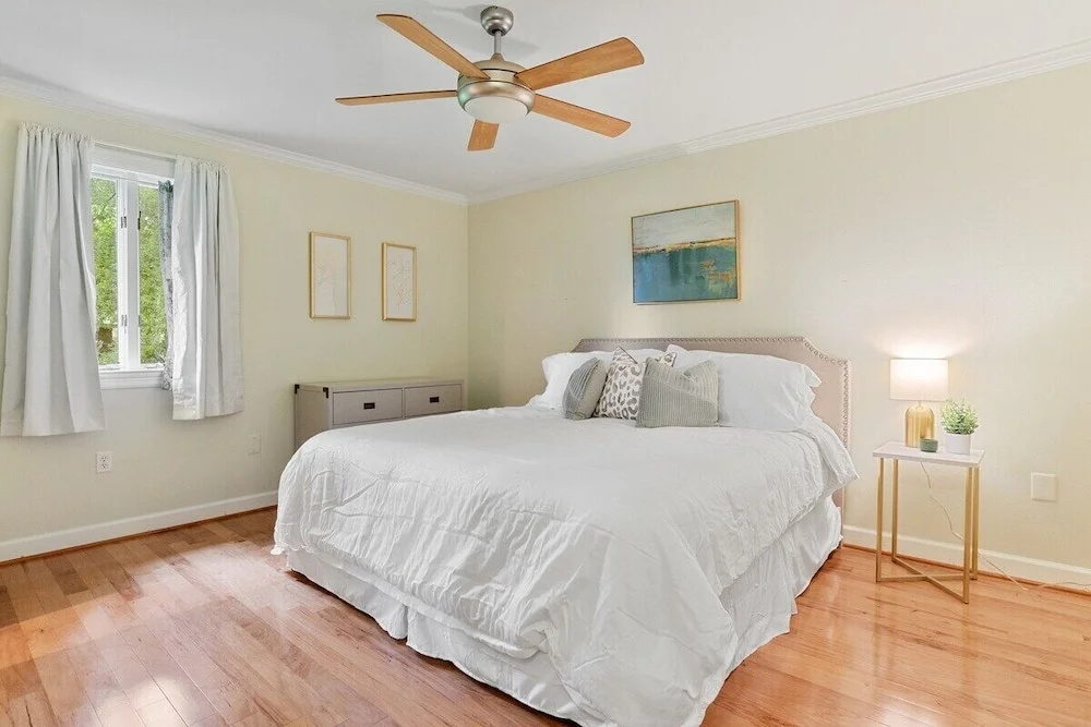 photo 1 of Updated 1-bedroom House in Baton Rouge