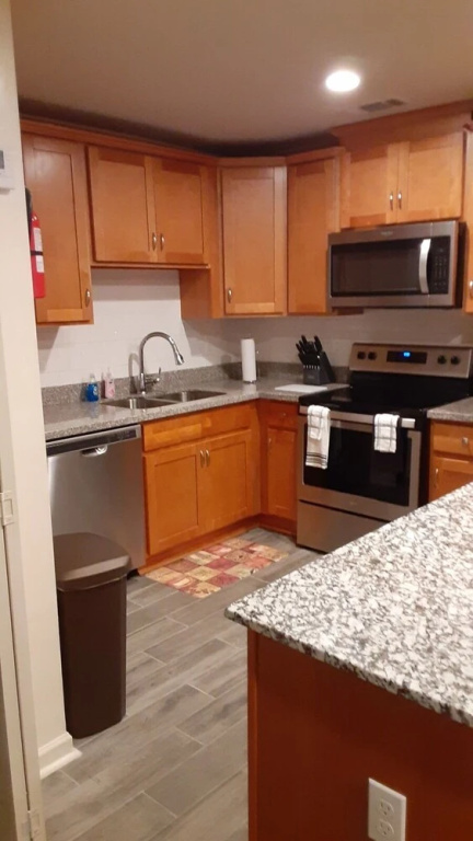 photo 1 of Updated and Modern 1-bedroom in Baton Rouge