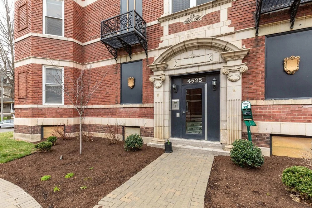 photo 1 of Updated CWE 1BR Near BJC by Zencity