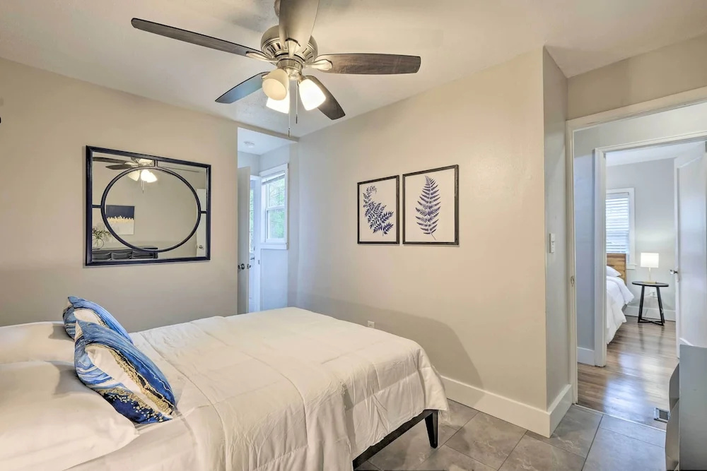 photo 1 of Updated Fayetteville Home < 2 Miles to Uark!