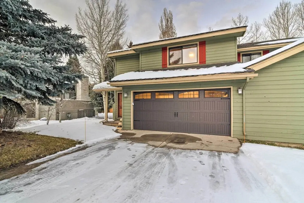 photo 1 of Modern Home w/ Patio: 3 Mi to Beaver Creek Resort!
