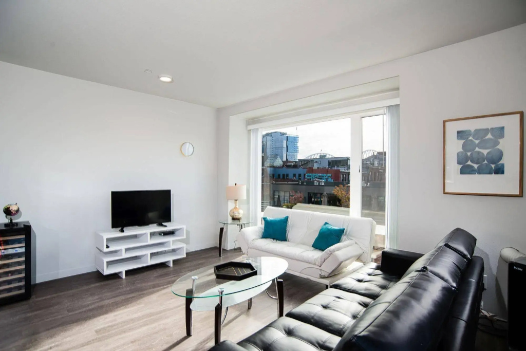 photo 1 of Upscale Apartments in Stadium District