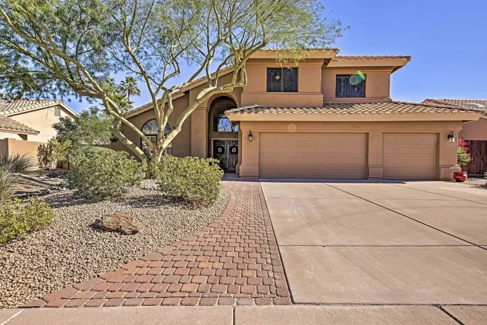 photo 1 of Upscale Phoenix Abode: Walk to South Mountain Park