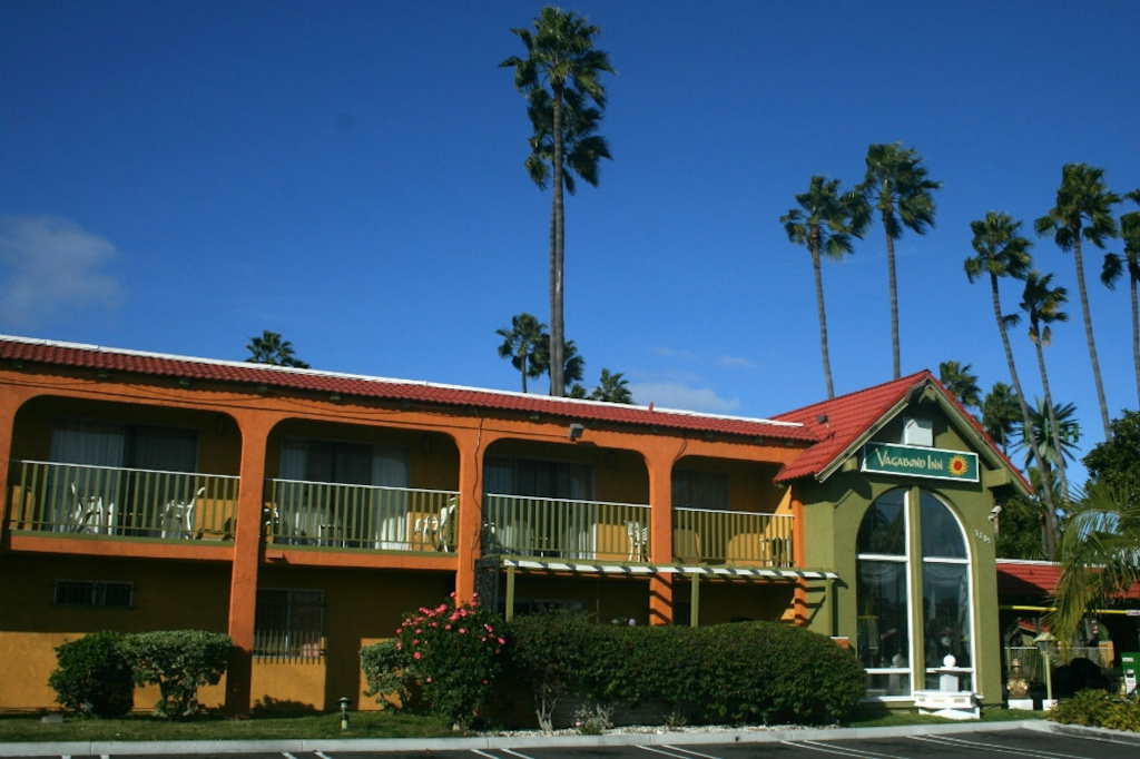 photo 1 of Vagabond Inn Costa Mesa