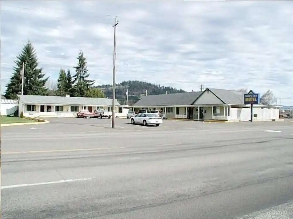 photo 1 of Valley Inn