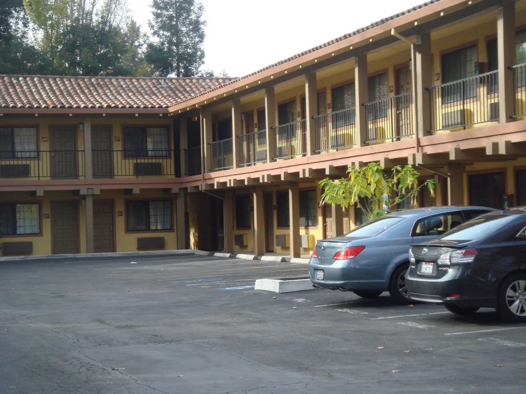 photo 1 of Valley Inn San Jose