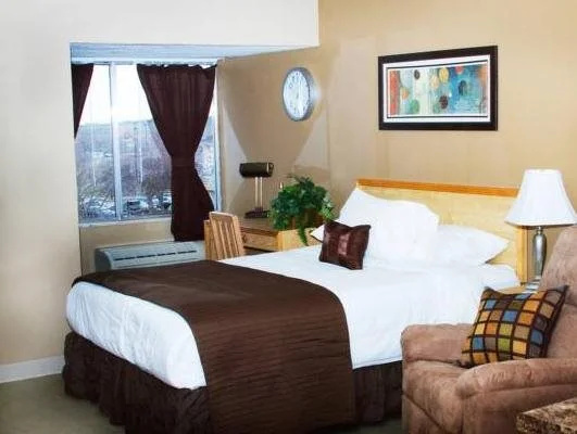 photo 1 of Valley West Inn