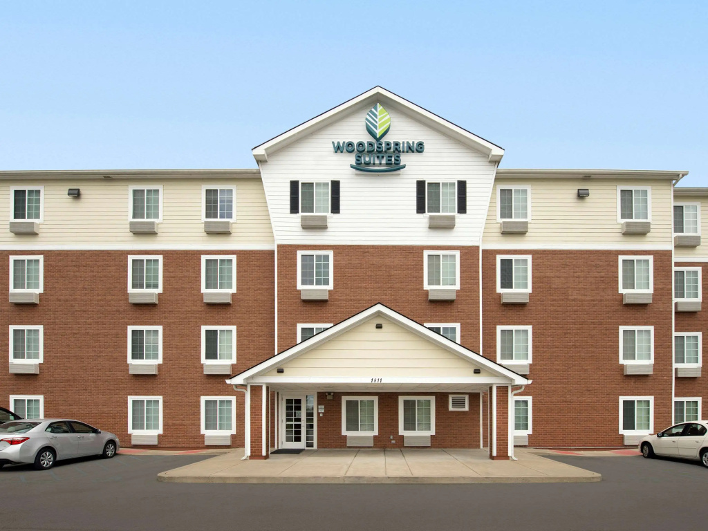 photo 1 of WoodSpring Suites Louisville Clarksville