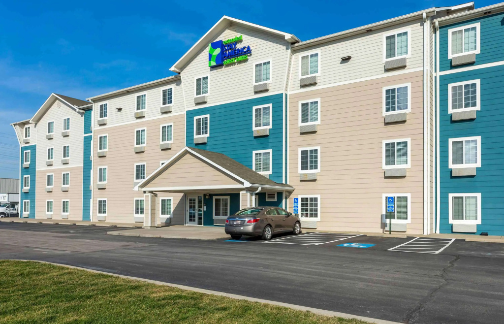 photo 1 of Extended Stay America Select Suites - Cleveland - Avon