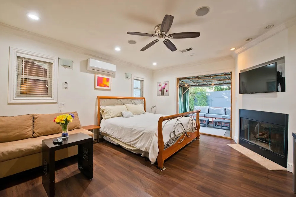 photo 1 of Venice Studio With Outdoor Cabana Studio Bedroom Apts by RedAwning