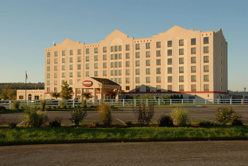 photo 1 of Vernon Downs Casino and Hotel