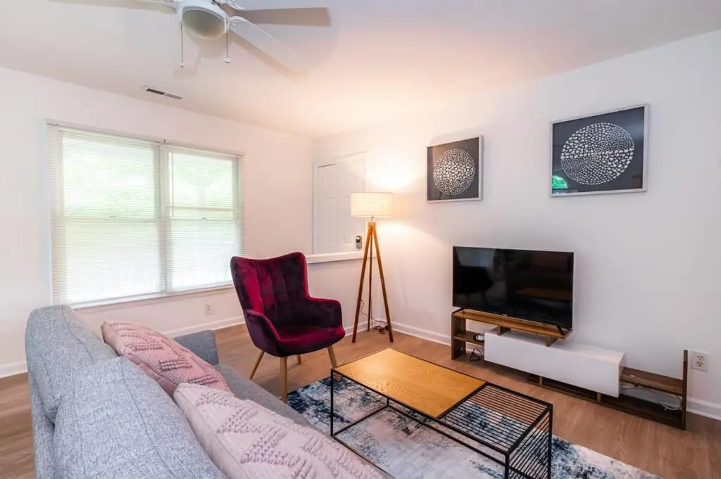 photo 1 of Viagem Bright and Green 1BR with Parking
