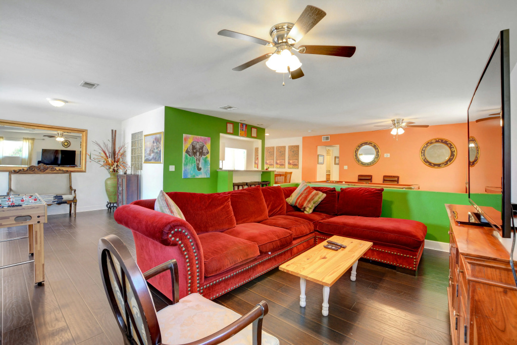 photo 1 of Vibrant in Vegas 4 Bd with Shimmering Pool!