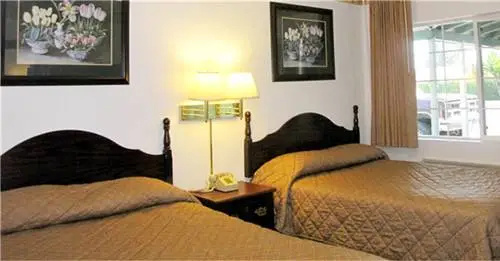 photo 1 of Viking Motel