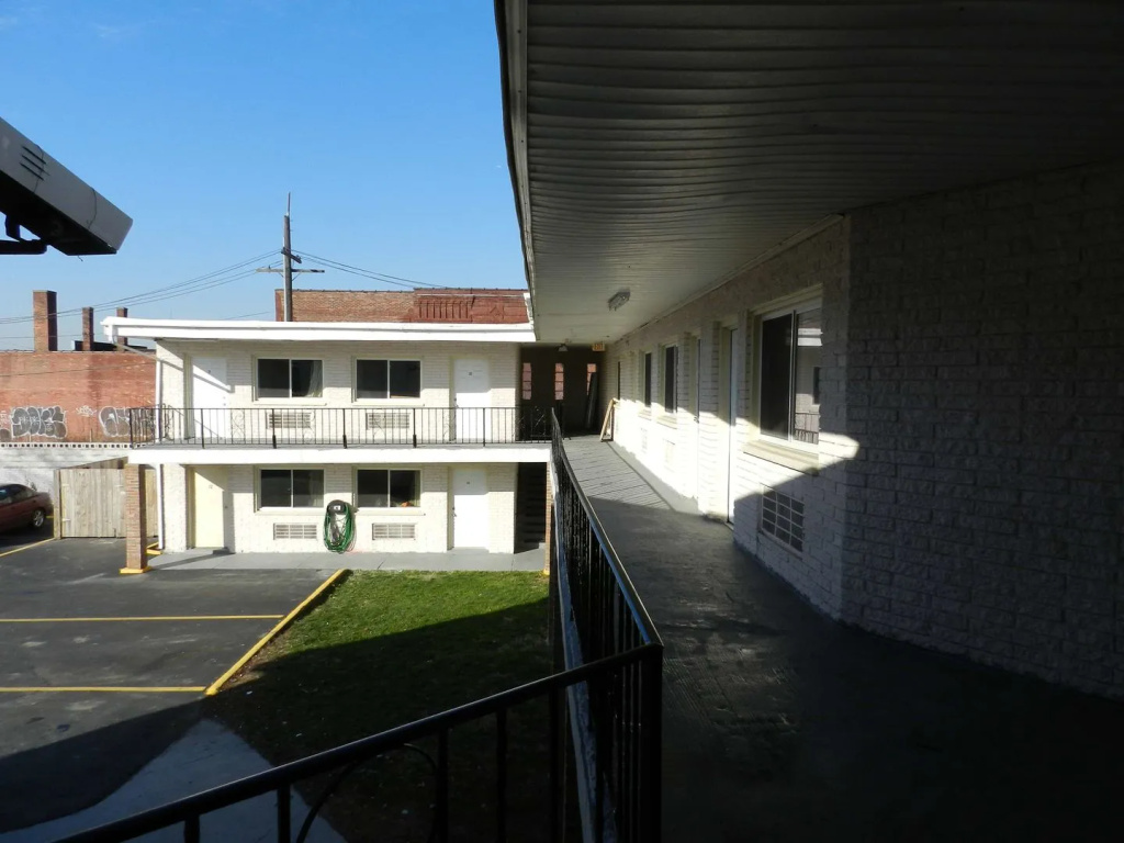 photo 1 of Viking Motel