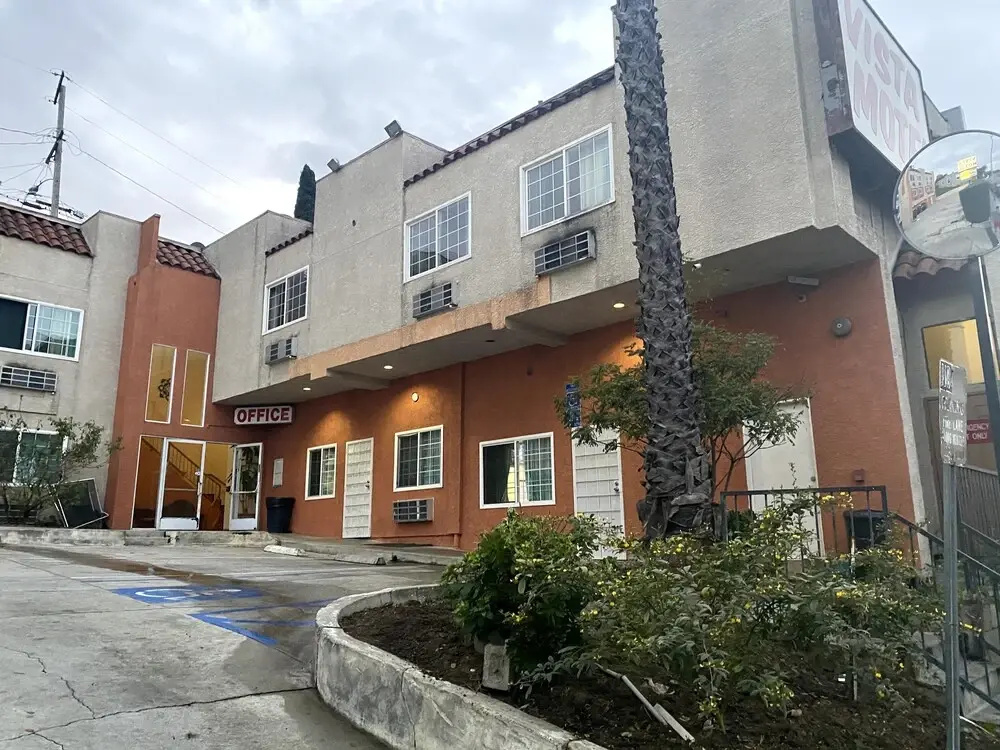 photo 1 of Vista Motel