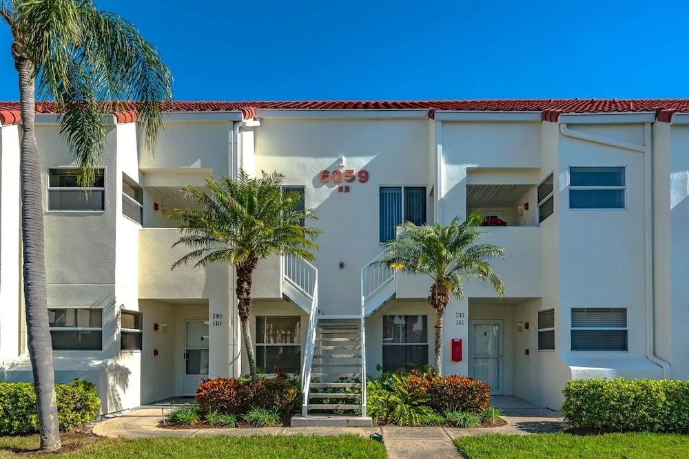 photo 1 of Vista Verde East