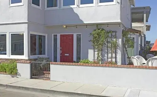photo 1 of W Bay Ave 68215 by RedAwning